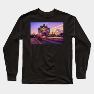 Tower Bridge, London light trails Long Sleeve T-Shirt